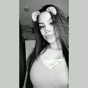 Meet your Posher, Xiomara